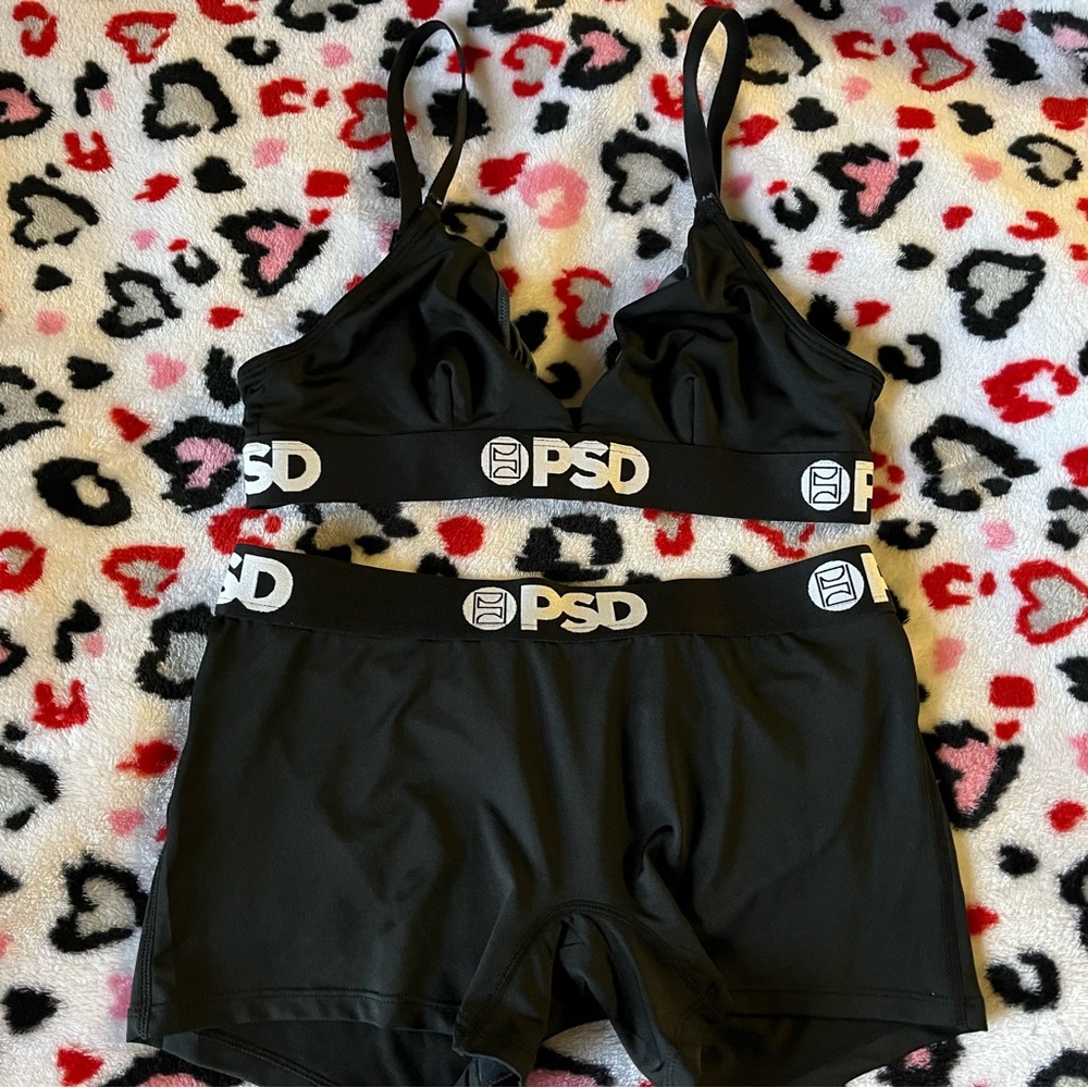 PSD All Black Set